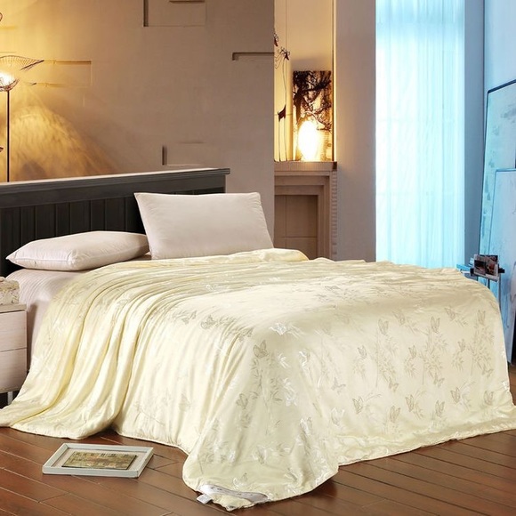 Mulberry Silk Duvet Cover + Shams In Buttercream King - Picture 1 of 5